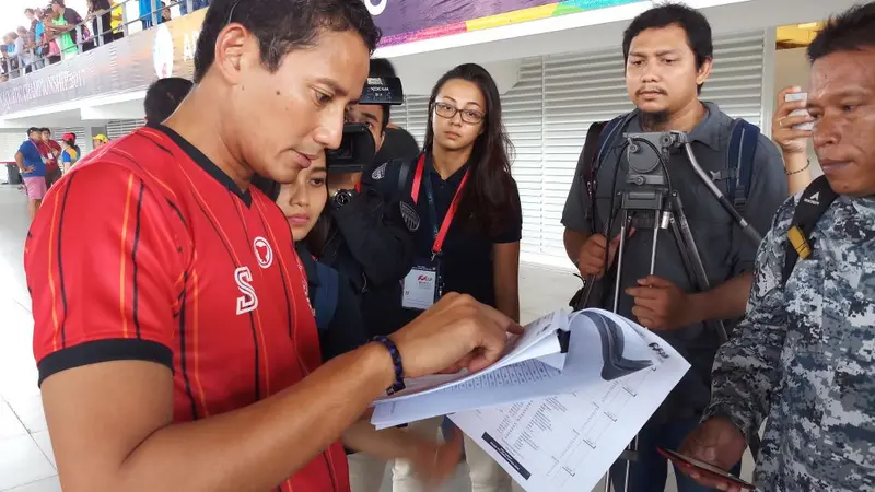 Wakil Gubernur DKI Jakarta Sandiaga Uno menghadiri Indonesia Open Masters Championship di Senayan Aquatic Center