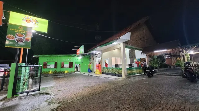 10 Rekomendasi Tempat Makan Enak di Dekat Terminal Pulo Gebang, Mudah Dijangkau dan Nyaman
