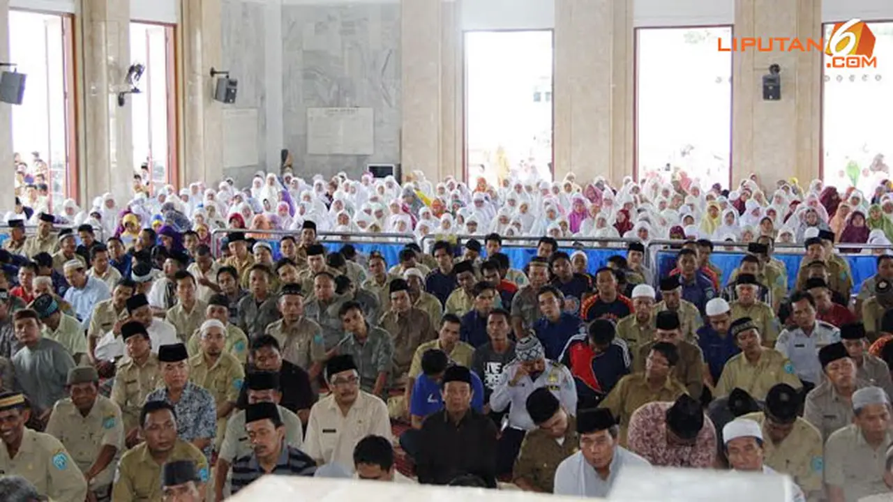 sholat-haji-140212c.jpg