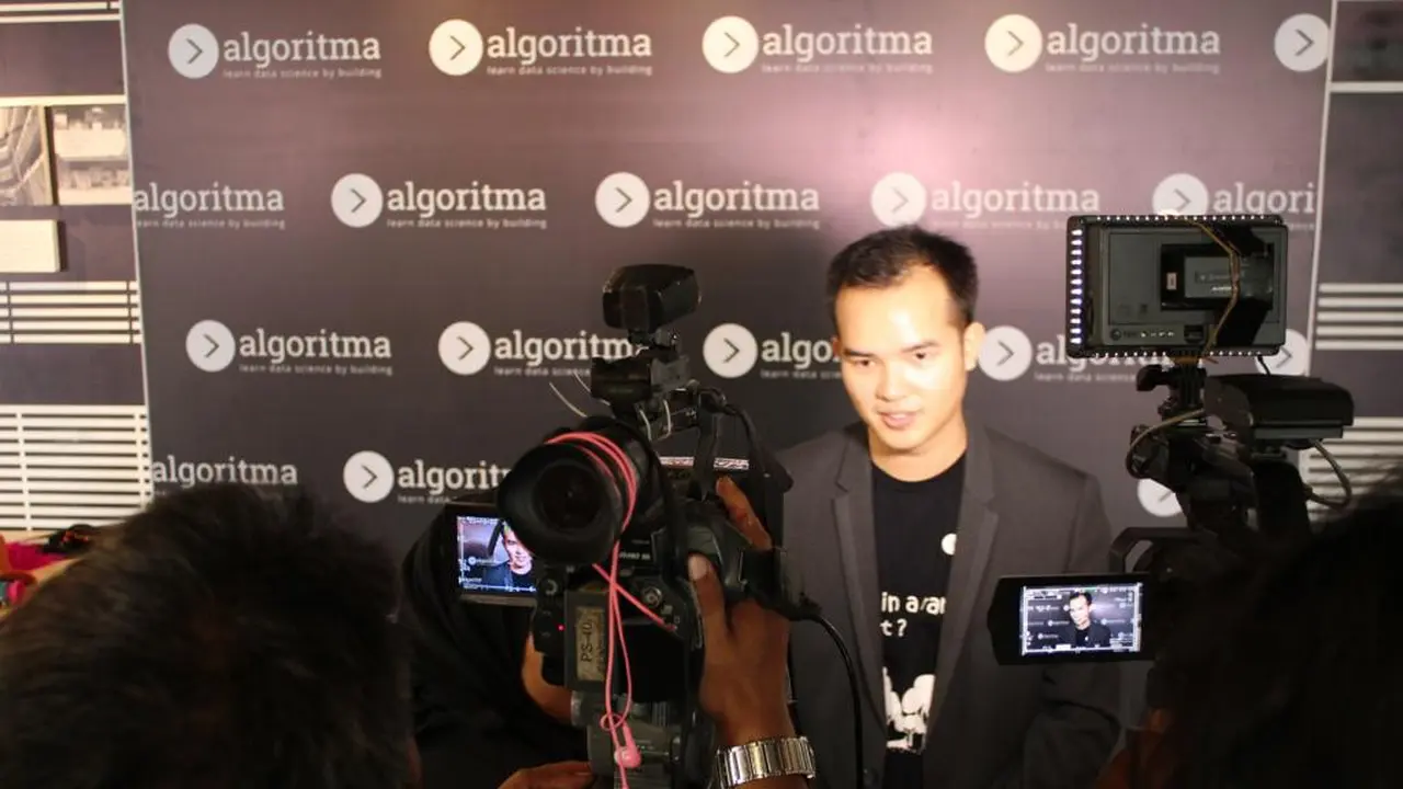 Direktur Algoritma Data Science School Nayoko Wicaksono