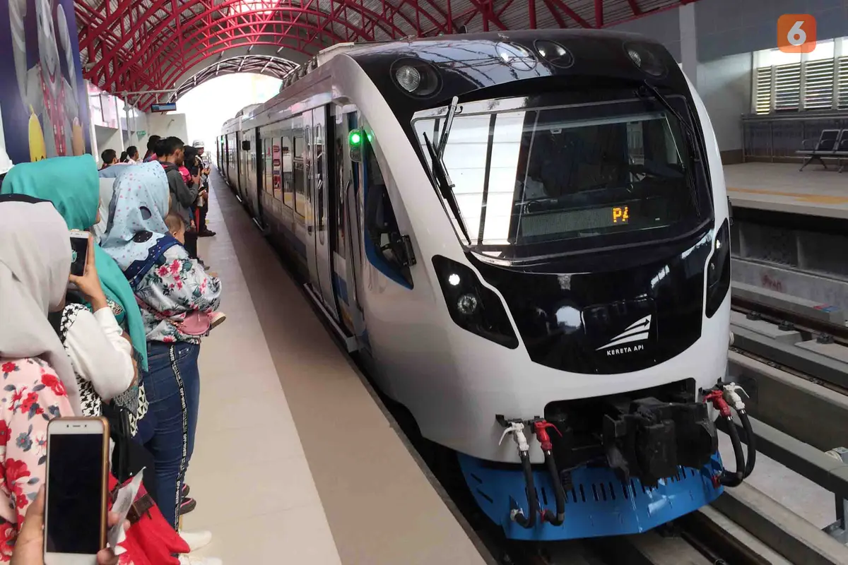 Mencoba LRT Palembang