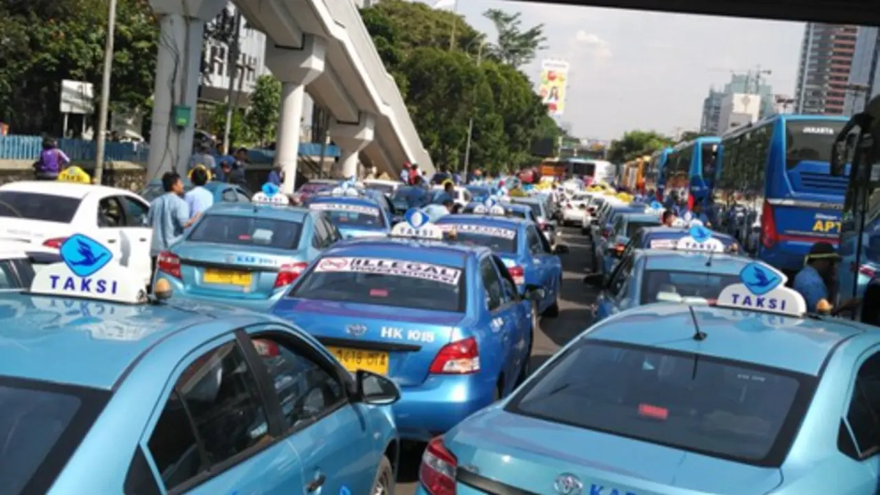 Demo Angkutan Umum