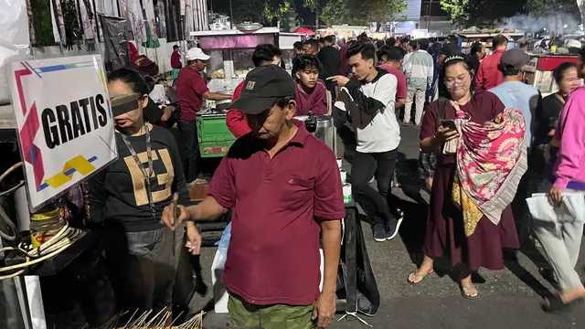 Serunya Nobar Piala Asia U-23 di Pendopo Banyuwangi, Penonton Gratis Makan dan Minum