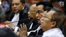 Ketua Tim Hukum Joko Widodo-Ma'ruf Amin, Yusril Ihza Mahendra menyampaikan pendapat dalam sidang perdana sengketa Pilpres 2019 di Mahkamah Konstitusi, Jumat (14/6/2019). Sidang beragenda pembacaan materi gugatan dari pemohon, yaitu paslon 02 Prabowo Subianto-Sandiaga Uno. (Lputan6.com/Johan Tallo)