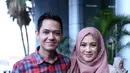 "Iya dong, harus selalu romantis. Kalau ada anak bukan berarti enggak dekat dan enggak bisa romantis. Justru anak jadi bikin kita lebih dekat," kata Dude Harlino, di kawasan Tendean, Jakarta Selatan, Selasa (6/9/2016). (Nurwahyunan/Bintang.com)