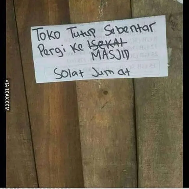 6 Tulisan Toko Tutup karena Alasan Pribadi Ini Bikin Pembeli Tepuk Jidat
