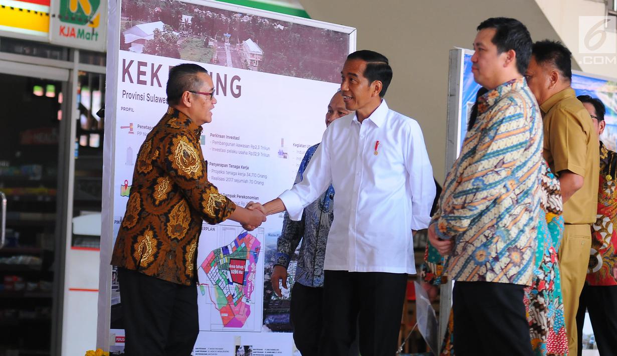 Kawasan Ekonomi Khusus (KEK) di Bandara Sam Ratulangi, Manado, Senin (1/4). Jokowi meresmikan beroperasinya 3 Kawasan Ekonomi Khusus, Rusun Mahasiswa IAIN Kota Manado dan Rusun Mahasiswa UKI Kota Tomohon. (Liputan6.com/Angga Yuniar)
