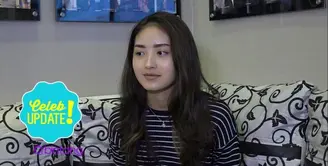 Natasha Wilona merasa fansnya bukan gangguan dalam hidupnya. Menurut Natasha, ia tidak perlu menyewa pengawal untuk melindunginya.