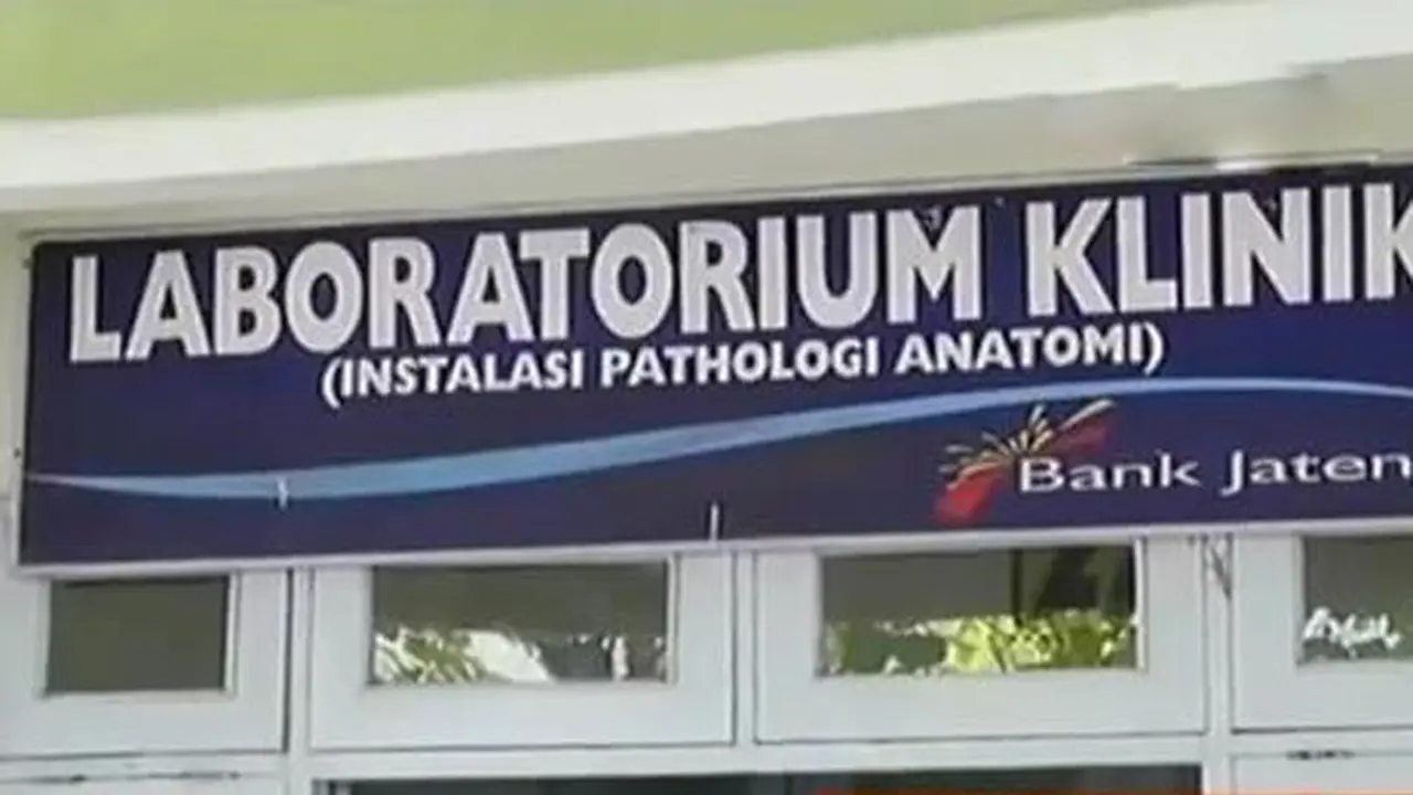 Siswa SD Tes Urine