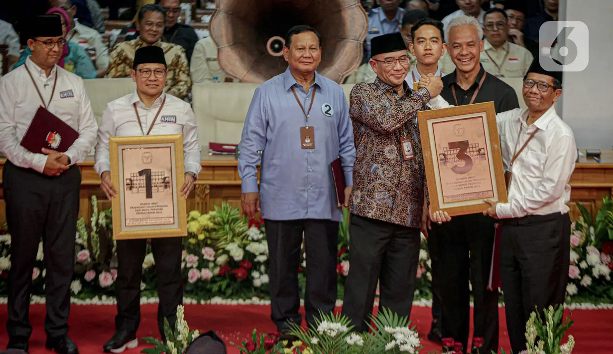 Ganjar Pranowo dan Mahfud Md diusung oleh Partai Demokrasi Indonesia Perjuangan (PDIP), Partai Persatuan Pembangunan (PPP), Partai Persatuan Indonesia (Perindo), dan Partai Hati Nurani Rakyat (Hanura). (Liputan6.com/Faizal Fanani)