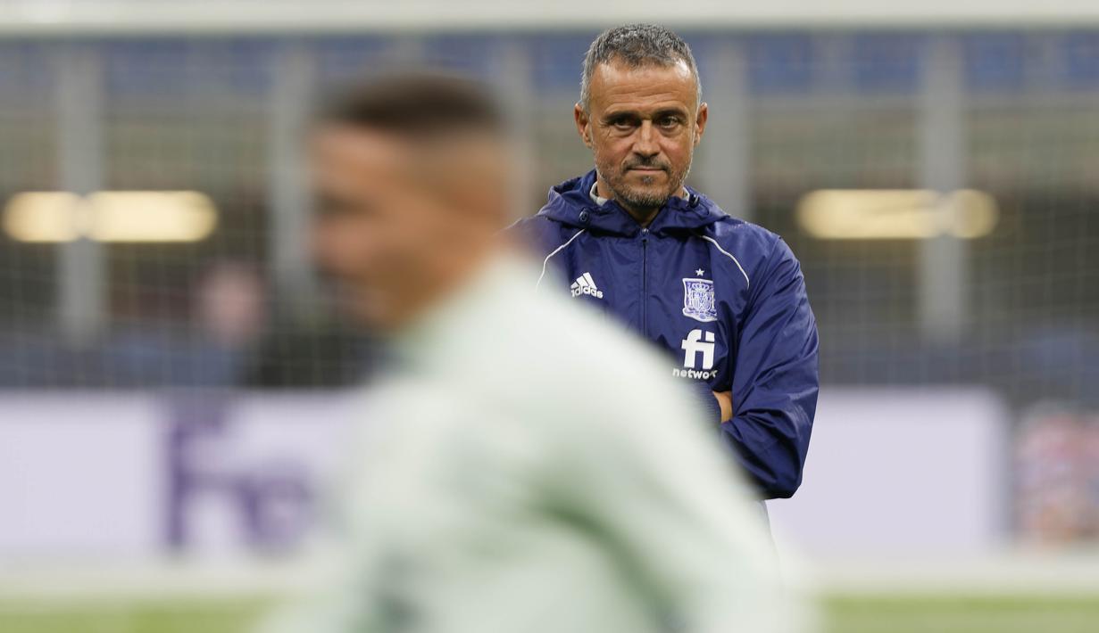 Timnas Spanyol akan bersua dengan Italia pada semifinal UEFA Nations League 2020-2021. Aroma balas dendam begitu santer pada laga nanti, maklum La Furia Roja pernah menelan kekalahan pada babak serupa di Piala Eropa 2020 silam. (AP/Antonio Calanni)