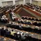 Suasana rapat kerja antara Pemerintah dengan Badan Anggaran di Komplek Parlemen Senayan, Jakarta, Kamis (29/9). Pemerintah dan DPR menyepakati postur sementara RUU APBN Tahun Anggaran 2017. (Liputan6.com/Johan Tallo)