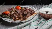 Ilustrasi cara, membuat sate, daging kambing. (Photo by 8photo on Freepik)