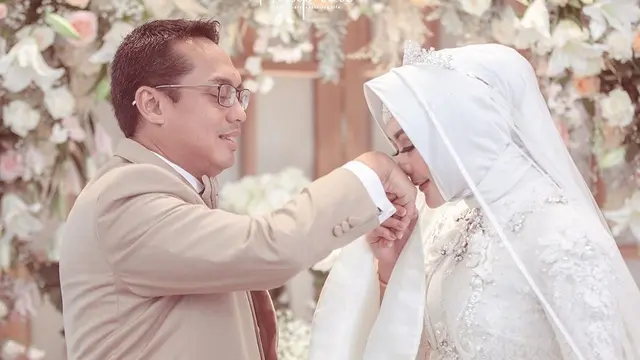 Kembali Rujuk, Ini 6 Momen Pernikahan Eddies Adelia dan Mantan Suami