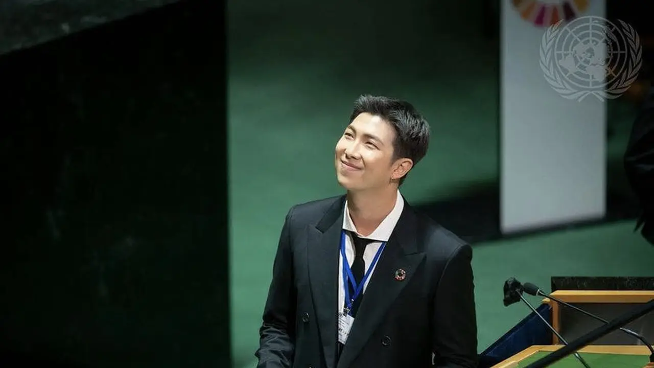 RM BTS Tulis Surat untuk ARMY Sebelum Menjalani Wajib Militer (Wamil) Mulai Besok (Kim Namjoon Alias RM BTS di sidang PBB/dok. United Nation)