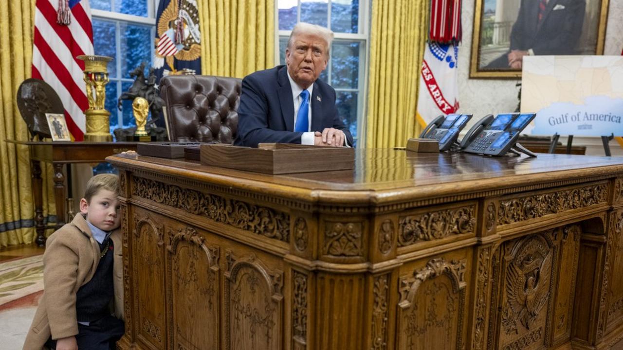 Donald Trump Minta Meja Kerja Ikonis di Gedung Putih Diganti Usai Anak Elon Musk Taruh Upil