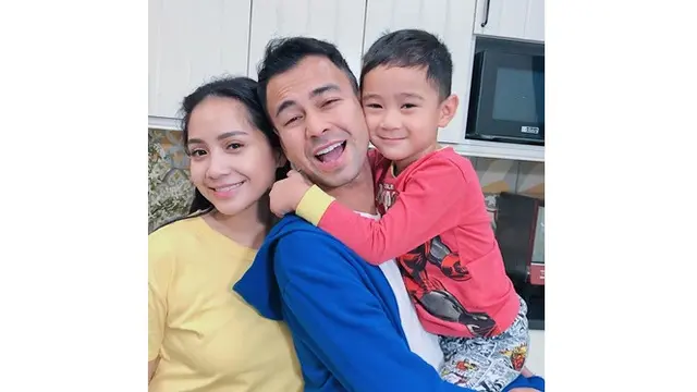 Penghasilan Lebih dari Raffi, Ini 6 Potret Nagita Slavina Tampil Sederhana