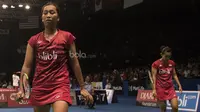 Ganda Campuran Indonesia, Della Destiara Haris dan Rosyita Eka Putri Sari, saat tampil pada BCA Indonesia Open di JCC, Jakarta, Kamis (15/6/2017). (Bola.com/Vitalis Yogi Trisna