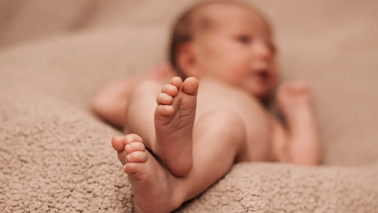Ilustrasi bayi