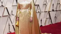 Gaun yang dipakai oleh Glenn Close terdiri dari 4 juta manik-manik dan seberat 19 kilogram. (dok. Instagram @tylerellisofficial/https://www.instagram.com/p/BuS1pdygtZ9/Esther Novita Inochi)