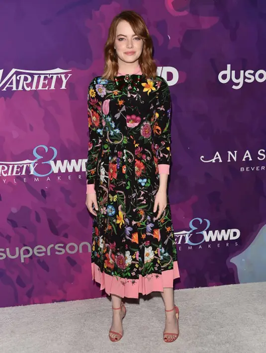 Beberapa waktu lalu Emma Stone memang pernah bicara soal kesetaraan pendapatan yang ia terima selama ini. Emma meminta para aktor yang mejadi rekan kerjanya untuk memangkas gaji mereka, dan itu dilakukan olrh para pria tersebut. (AFP/Bintang.com)