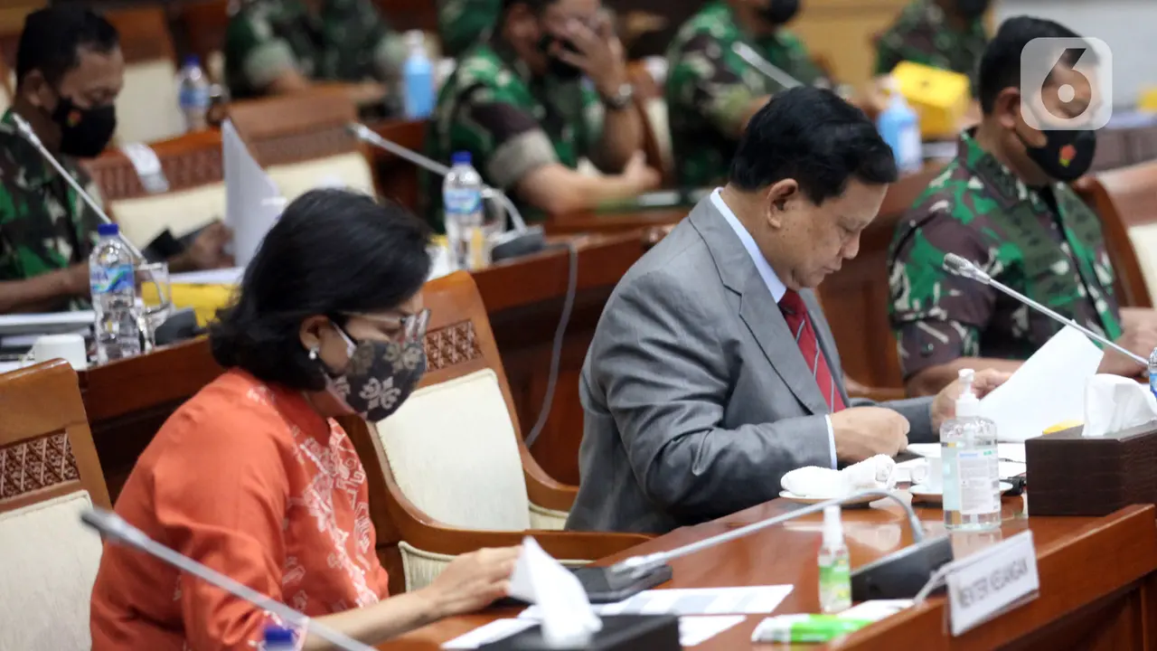FOTO: Menhan - Menkeu Minta Persetujuan Komisi I Jual KRI Teluk Mandar dan Penyu