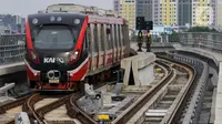 Dengan ditetapkannya LRT Jabodebek sebagai Objek Vital Nasional, maka penyelenggaraan pengamanan akan dilakukan berdasarkan prinsip pengamanan internal. (Liputan6.com/Herman Zakharia)