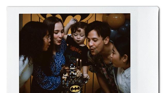 6 Momen Seru Putra Lucky Perdana dan Lidi Brugman yang Bertema Batman