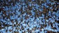 Video highlights gemuruh suporter Marseille kala menjamu PSG dalam lanjutan Ligue 1, Senin (8/2/2016) dini hari WIB