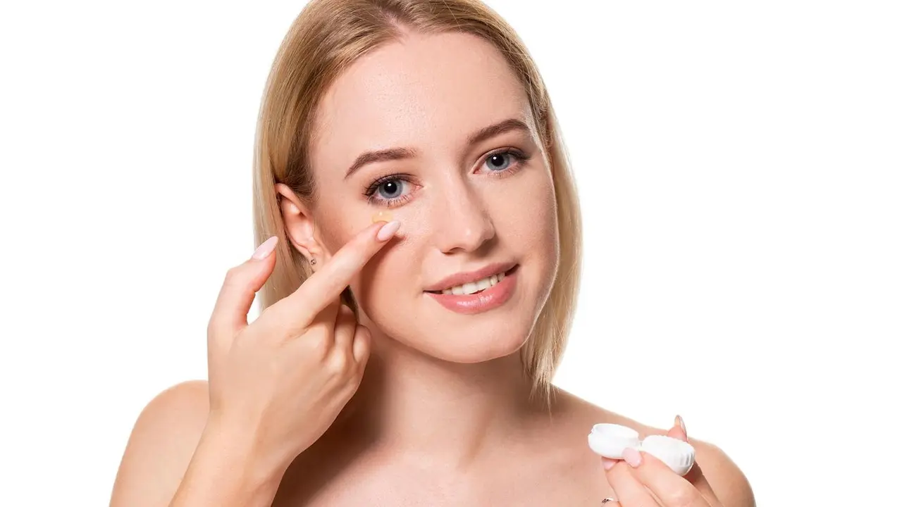 Tips Memakai Softlens