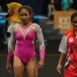 Pesenam putri Rifda Irfanaluthfi usai berlaga pada nomor senam lantai di SEA GAMES 2017 Kuala Lumpur, Rabu (23/8). Rifda meraih perunggu di nomor senam lantai dan medali emas ke-13 untuk Indonesia di nomor balok keseimbangan. (Liputan6.com/Faizal Fanani)