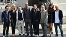 Irina Shayk berpose bersama para pemain di sesi foto film 'Hercules' di London, Rabu (2/7/14). (AFP PHOTO/Ben Stansall)