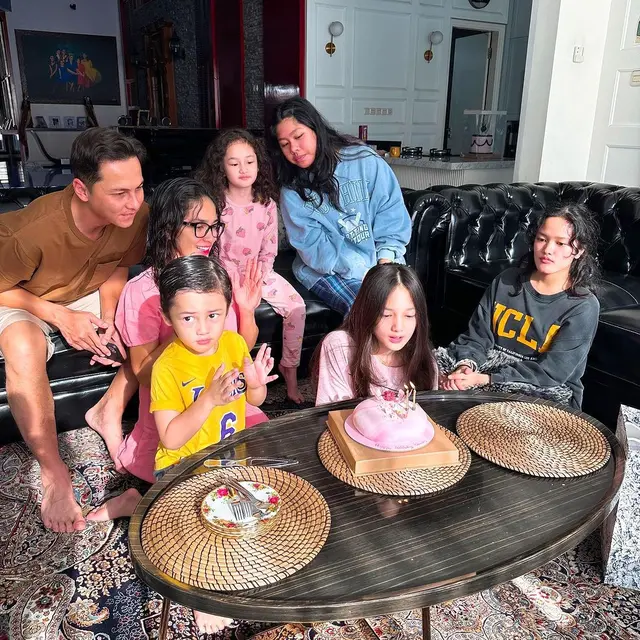 Ultah Elea anak Ussy Sulistiawaty dan Andhika Pratama