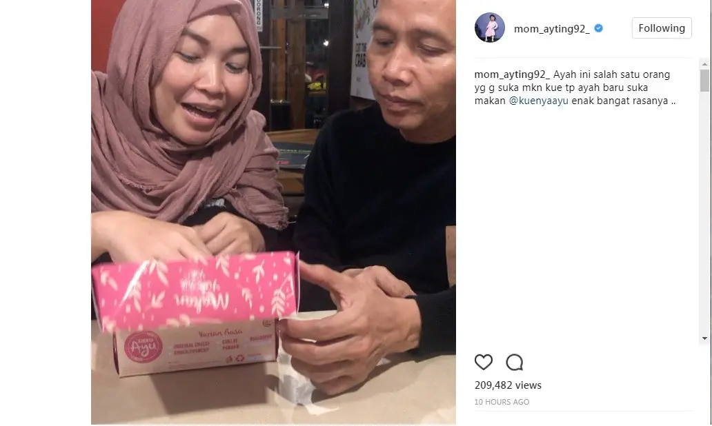 Ayu Ting Ting baru saja membuka toko kue kekinian (Foto: Instagram/@ayutingting92)