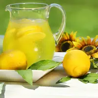 Sebelum mengonsumsi obat batuk generik nggak ada salahnya kamu membuat obat batuk tradisional sendiri di rumah. (Foto: healthawarenessforall.com)