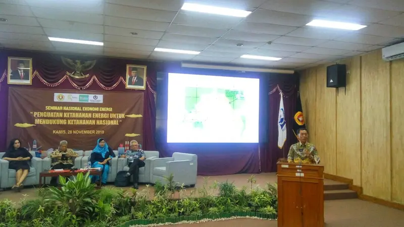 Seminar Nasional Ekonomi Energi