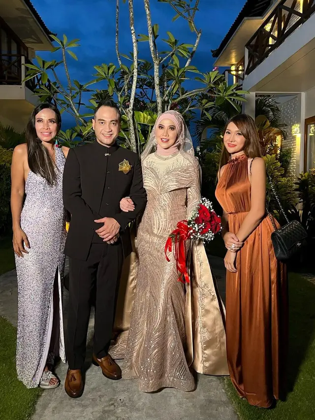 Resepsi Venna Melinda dan Ferry Irawan