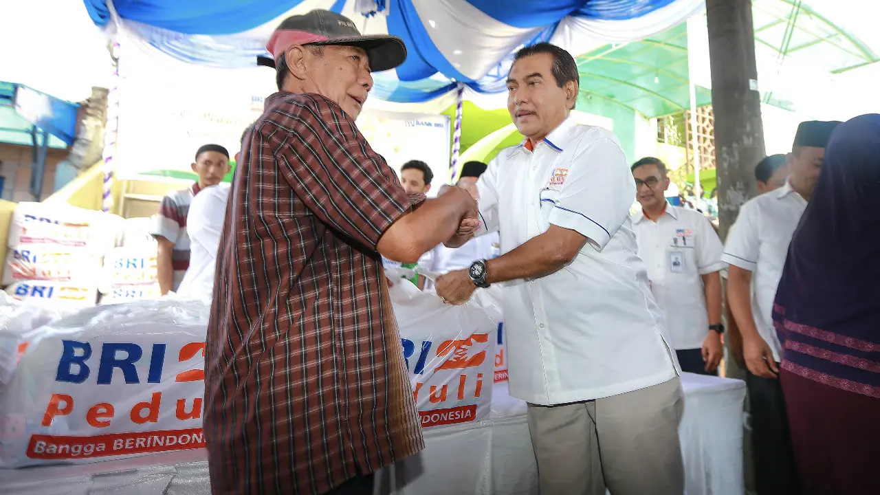 Berbagi Kebahagiaan Ramadan, Bank BRI Salurkan 64 Ribu Paket Sembako Gratis