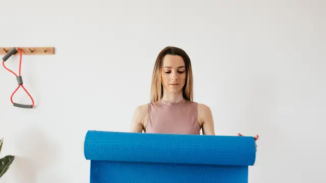 Bingung Memilih Yoga Mat? Ini Tips Sesuaikan Jenis Latihan dan Kebutuhan Tubuh Anda