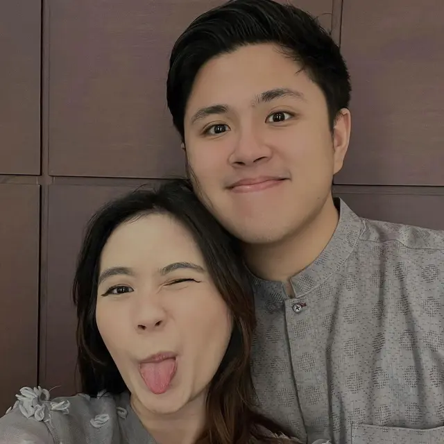6 Potret Ashilla Eks Blink dan Suami Usai Menikah, Terlihat Bak Pasangan ABG