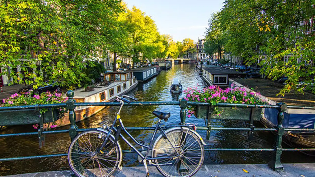 Setelah Tahu 5 Tips Ini, Kamu Boleh 'Backpacking' ke Amsterdam
