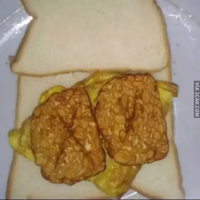 6 Potret Sarapan Ala Orang Luar Negeri Ini Kocak,