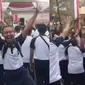 Viral momen pria dapat hadiah secara beruntung (Sumber: TikTok/Heraloebss)