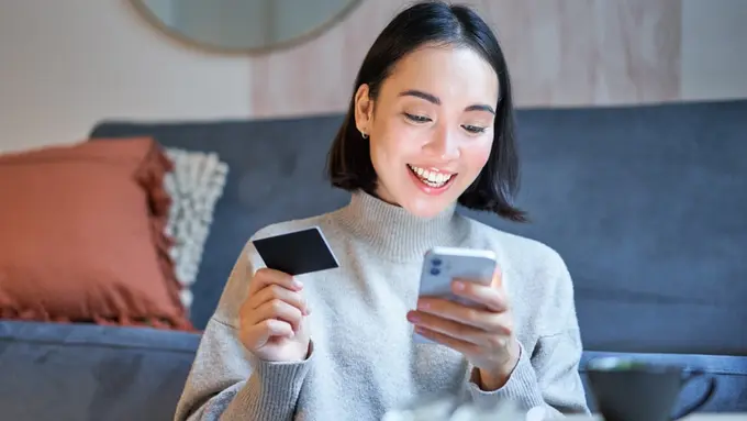 Transaksi di Luar Negeri Kini Lebih Mudah dengan Kartu BRI, Cek Cara Aktivasinya Lewat BRImo Yuk!