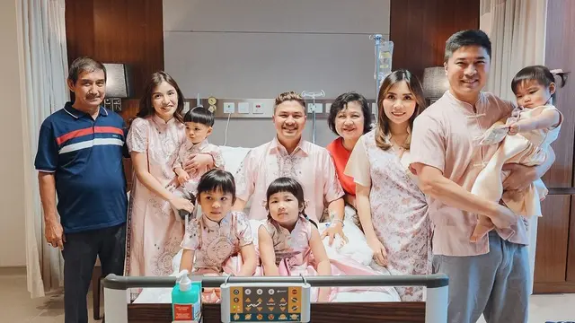 Chelsea Olivia dalam perayaan Imlek tahun ini (Foto: Instagram chelseaoliviaa)