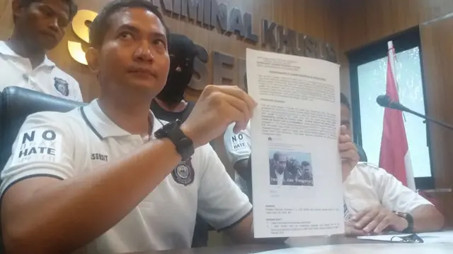 Tersangka penghina Jokowi dan Gubernur Sulsel dibebaskan polisi. Foto (Liputan6.com/Fauzan)
