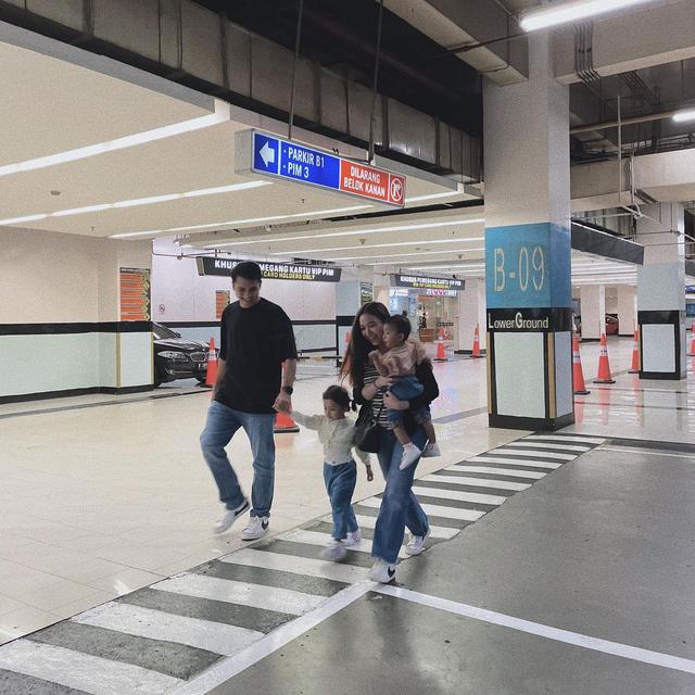 Potret Rizky Alatas dan Adzana yang Jauh dari Gosip