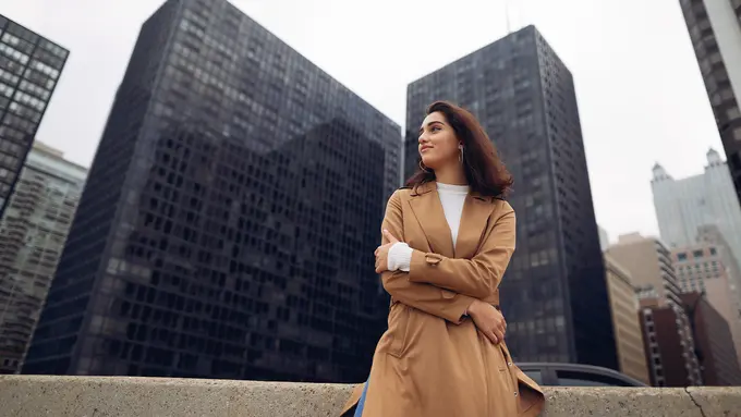 wanita agustus modern kota