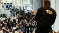 Krisis Petugas Keamanan Bandara AS, Calon Penumpang Pesawat Antre Check In hingga 3 Jam