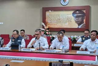 Konferensi pers dugaan korupsi dan tindak pidana pencucian uang (TPPU) dalam pengadaan pasokan batu bara untuk PLTU. (Rifqy Alief Abiyya/Liputan6.com)